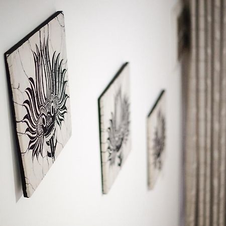 White Rose Hostel 캔디 외부 사진