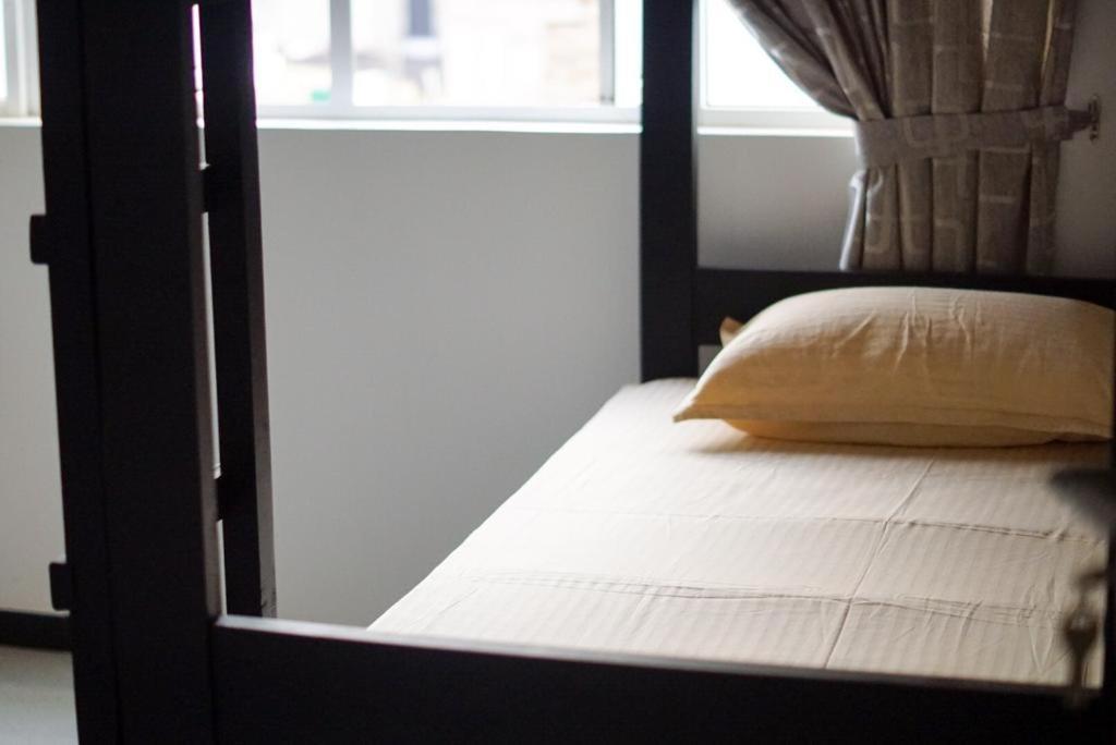 White Rose Hostel 캔디 외부 사진